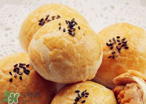 蛋黃酥可以帶出國嗎？蛋黃酥可以帶上飛機嗎？