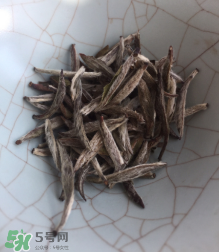 白毫銀針屬于綠茶嗎？白毫銀針是什么茶？