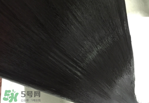 護(hù)發(fā)精油能不能抹頭皮？護(hù)發(fā)精油的危害