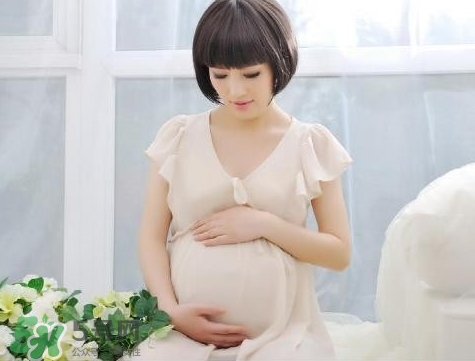 大腿長了妊娠紋怎么辦？為什么大腿外側有條紋？