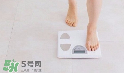 妊娠紋什么時候變白？妊娠紋產(chǎn)品什么時候用？