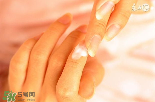 指甲上沒有月牙是缺什么？指甲上沒有月牙怎么補(bǔ)？