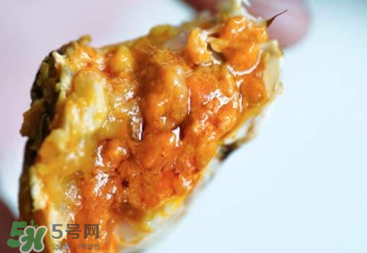 啤酒蒸大閘蟹好吃嗎？啤酒蒸大閘蟹怎么吃？