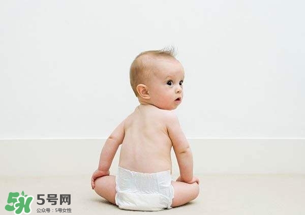 用尿布好還是尿不濕好？用尿布好還是紙尿褲好？