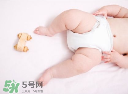 新生兒尿不濕怎么選？新生兒尿不濕什么牌子好？