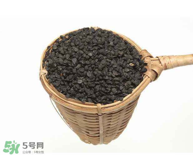 韭菜籽可以泡酒嗎？韭菜籽可以腌著吃嗎？