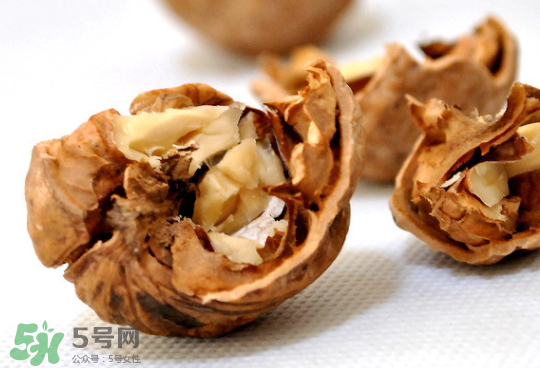吃核桃能除濕嗎？濕氣重可以吃核桃嗎？