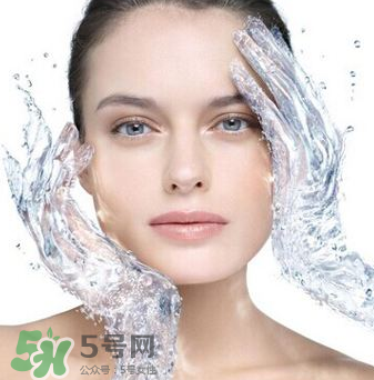 化妝水你選對了嗎？8款熱門明星化妝水測評