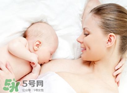 寶寶睡覺吃奶好嗎？寶寶睡覺吃奶怎么辦？