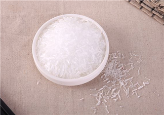 味精和雞精哪個(gè)更健康？味精和雞精哪個(gè)對(duì)身體危害大？