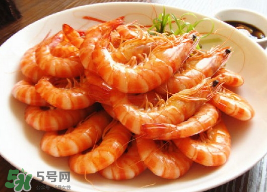 海蝦怎么做簡(jiǎn)單又好吃？海蝦怎么去掉蝦線(xiàn)？