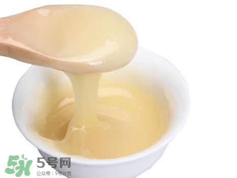 椴樹(shù)蜜和百花蜜哪個(gè)好？椴樹(shù)蜜和百花蜜的區(qū)別