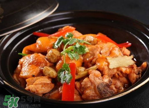 美國黃燜雞米飯為什么那么貴？美國黃燜雞米飯多少錢一份？