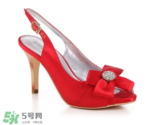 接吻貓鞋子是幾線(xiàn)品牌？接吻貓什么檔次？