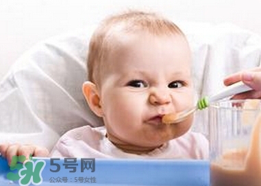 新生兒痤瘡多久會好？新生兒痤瘡能用百多邦嗎？
