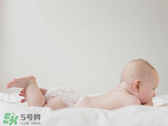 寶寶頭型是睡出來的嗎？寶寶頭型矯正最佳時間