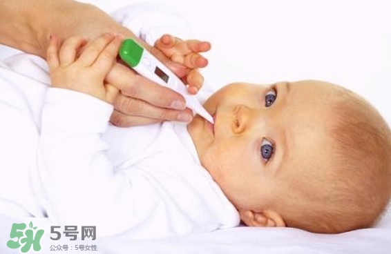 寶寶發(fā)燒睡著了還要物理降溫嗎-怎么降溫？