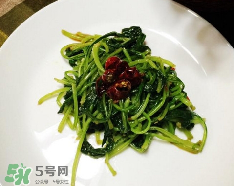 蘿卜纓要焯水嗎？蘿卜纓不能和什么一起吃
