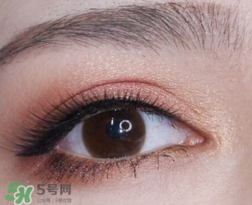美寶蓮眼影盤多少錢？美寶蓮眼影盤專柜價格