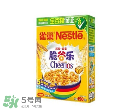 雀巢脆谷樂是膨化食品嗎？雀巢脆谷樂可以干吃嗎