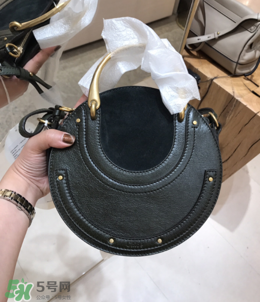 chloe pixie尺寸多大？蔻依17秋冬新款圓形包包尺寸介紹