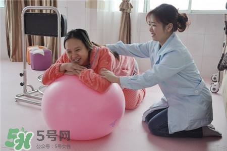 什么是導(dǎo)樂(lè)分娩？導(dǎo)樂(lè)分娩大概多少錢(qián)？