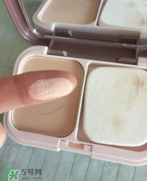 卡姿蘭粉餅好用嗎？卡姿蘭粉餅怎么樣？
