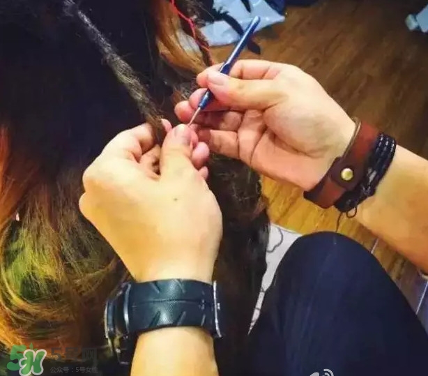 臟辮是什么意思？臟辮是怎么弄的