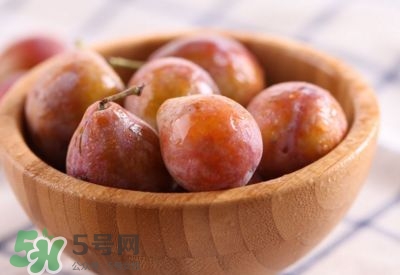 西梅寶寶能吃嗎？西梅寶寶多大可以吃？