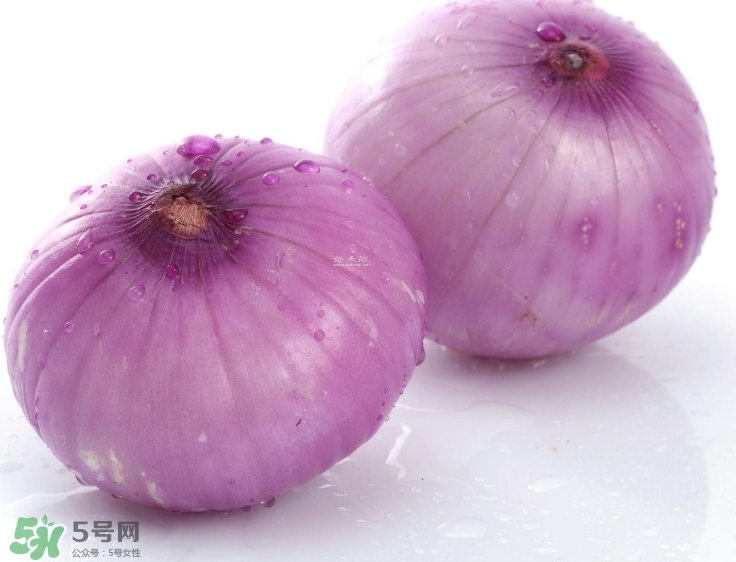 洋蔥汁能黑發(fā)嗎？洋蔥汁擦頭發(fā)能生發(fā)嗎？