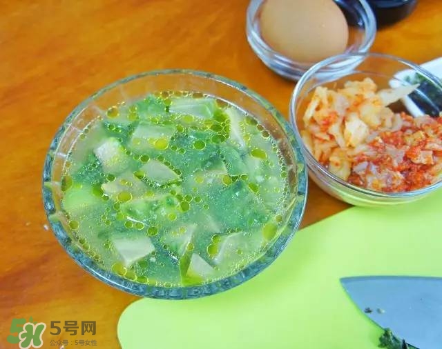 牛油果沙拉怎么做？牛油果沙拉用什么醬？