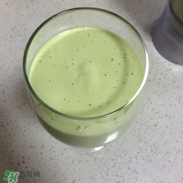 牛油果奶昔怎么做？牛油果奶昔的功效