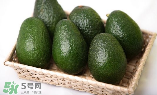 牛油果怎么挑選？牛油果多少錢(qián)一斤？