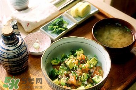 哪些人不適合吃牛油果？牛油果的飲食禁忌