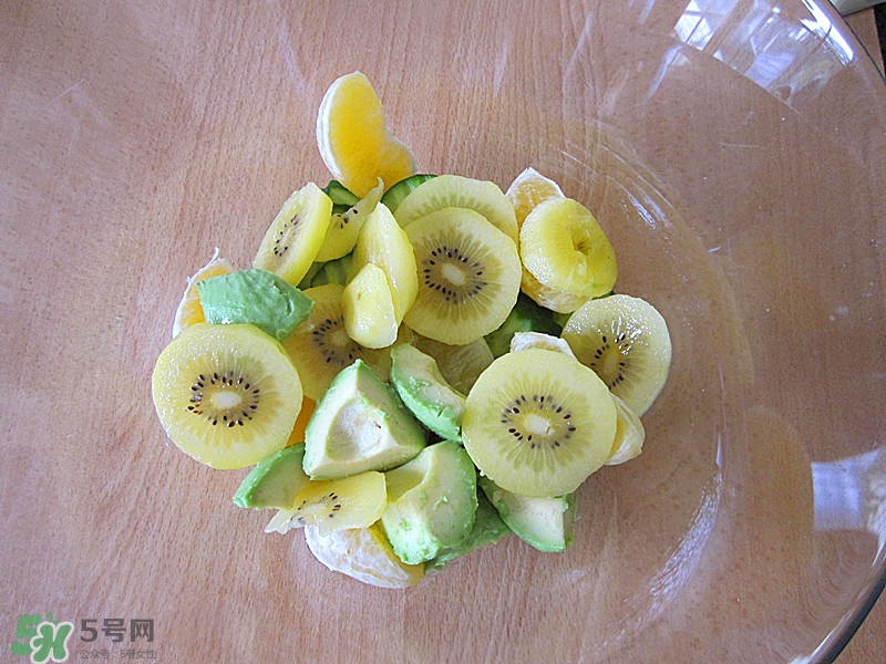 牛油果沙拉怎么做？牛油果沙拉用什么醬？