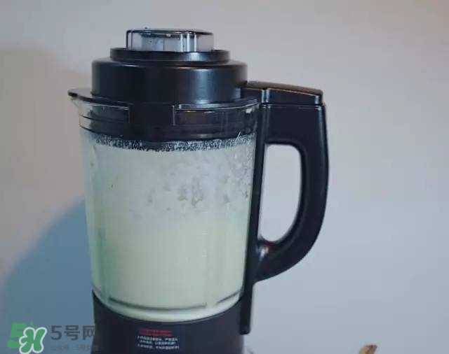 牛油果沙拉怎么做？牛油果沙拉用什么醬？