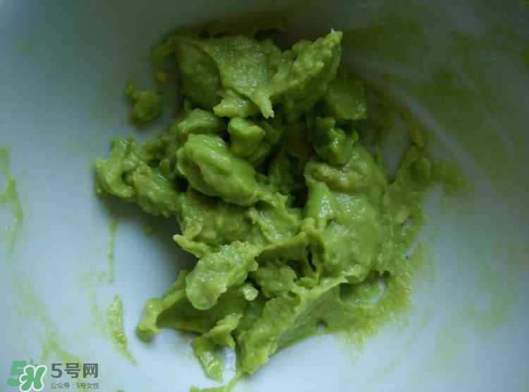 牛油果沙拉怎么做？牛油果沙拉用什么醬？