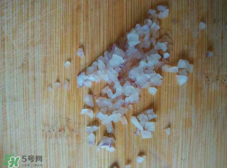 牛油果沙拉怎么做？牛油果沙拉用什么醬？