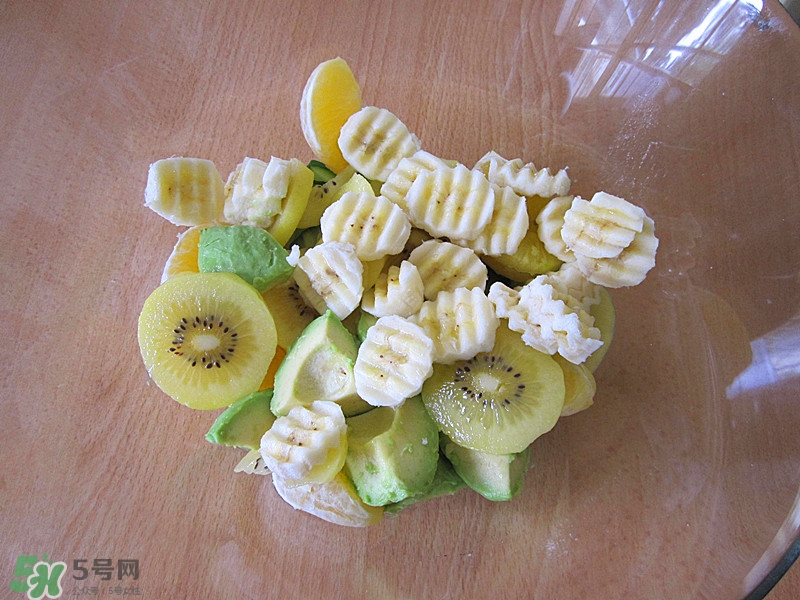牛油果沙拉怎么做？牛油果沙拉用什么醬？