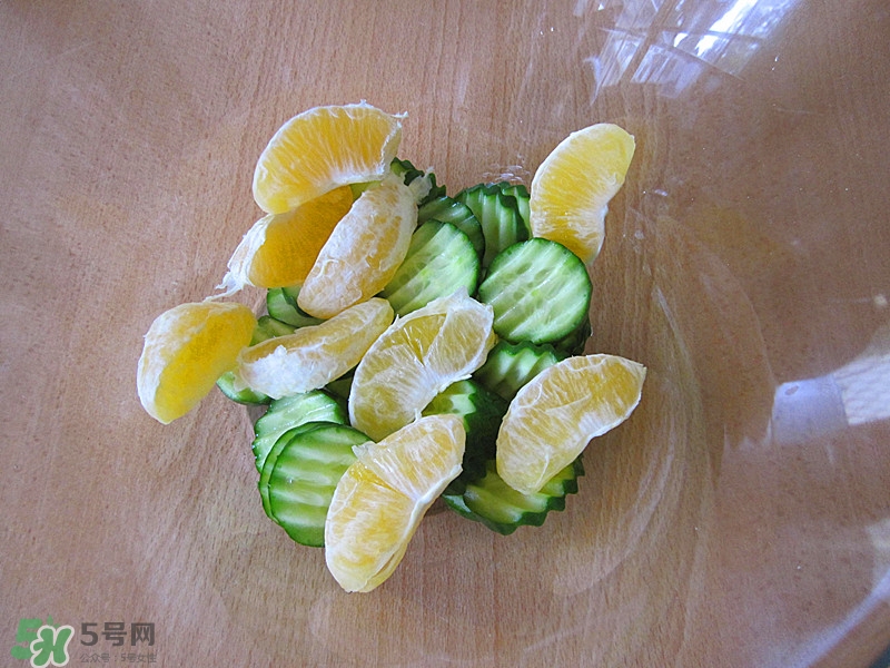 牛油果沙拉怎么做？牛油果沙拉用什么醬？
