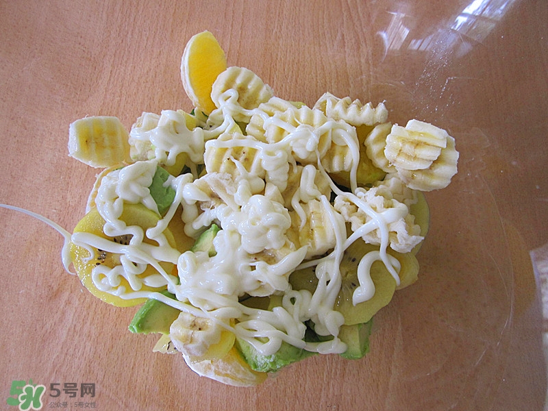 牛油果沙拉怎么做？牛油果沙拉用什么醬？