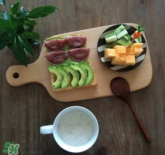 牛油果是什么味道？牛油果是甜的嗎？