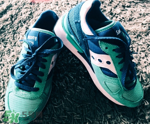 saucony一般多少錢？索康尼和亞瑟士哪個(gè)好？