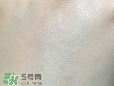 阿芙素顏霜要卸妝嗎？