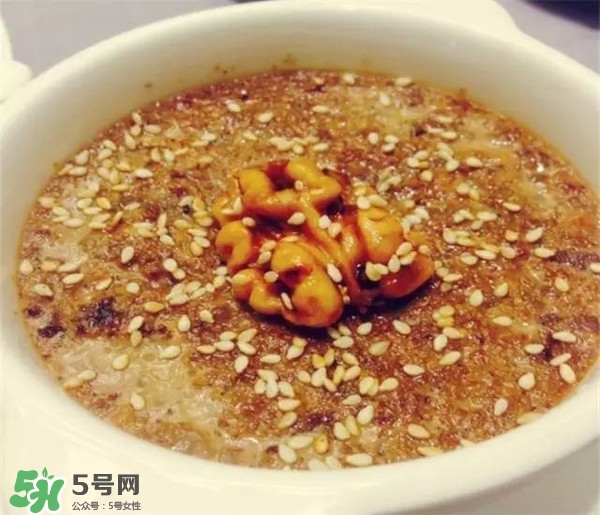 新鮮核桃怎么吃？新鮮核桃怎么給寶寶吃？