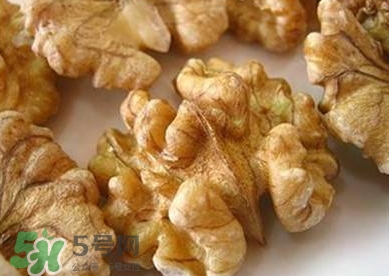 核桃怎么挑選好壞？怎么辨別核桃的好壞？