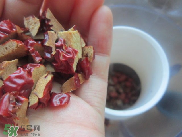 核桃可以和黃豆一起打豆?jié){嗎？核桃和什么一起打豆?jié){好？