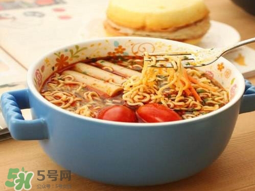 方便面致癌嗎？泡面有營(yíng)養(yǎng)嗎