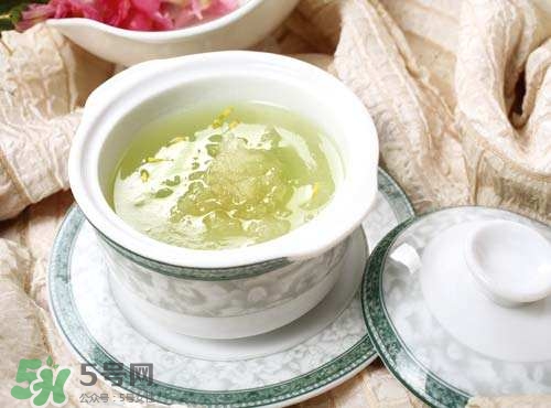 雪蛤和燕窩哪個好？雪蛤和燕窩的區(qū)別