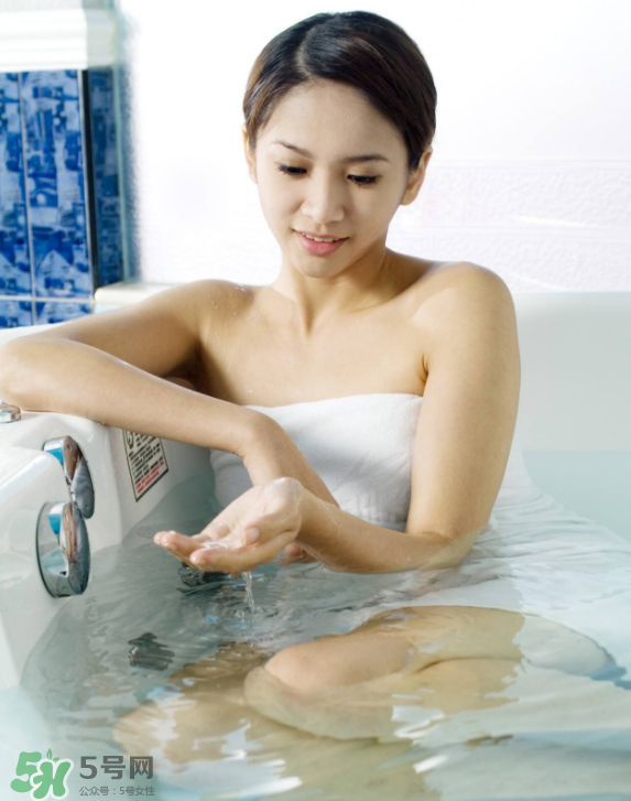 乳腺炎是熱敷還是冷敷？乳腺炎應(yīng)該熱敷還是冷敷？